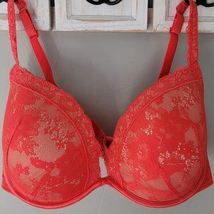Cacique Plunge, padded underwire bra  size40DDD